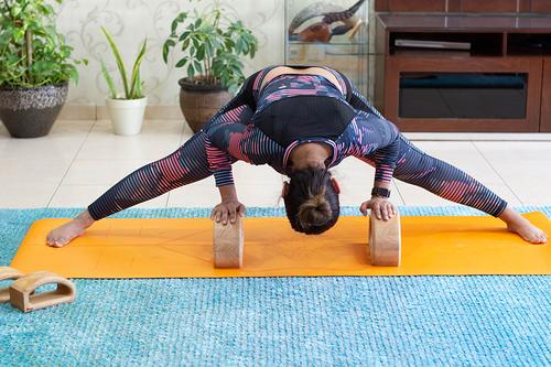 Bhoga Infinity Yoga Block Set of 4 - ( 2 large + 2 Small )