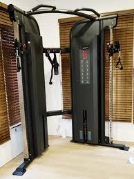 جهاز تمرين العضلة ذات الرأسين القابل للتعديل من سلسلة SA من Insight Fitness - SA021